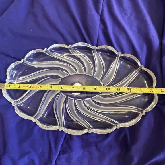 Mikasa Peppermint Clear Crystal Swirl Oval Serving Platter 14" Frosted Underside - Picture 3 of 12